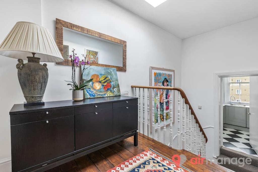 Апартаменты West Kensington 2Bed Flat Лондон Экстерьер фото